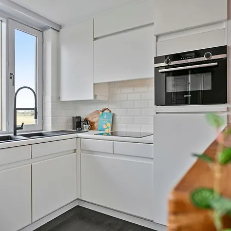 Cosy Apartment Nearby The Beach In Oostende Διαμέρισμα *